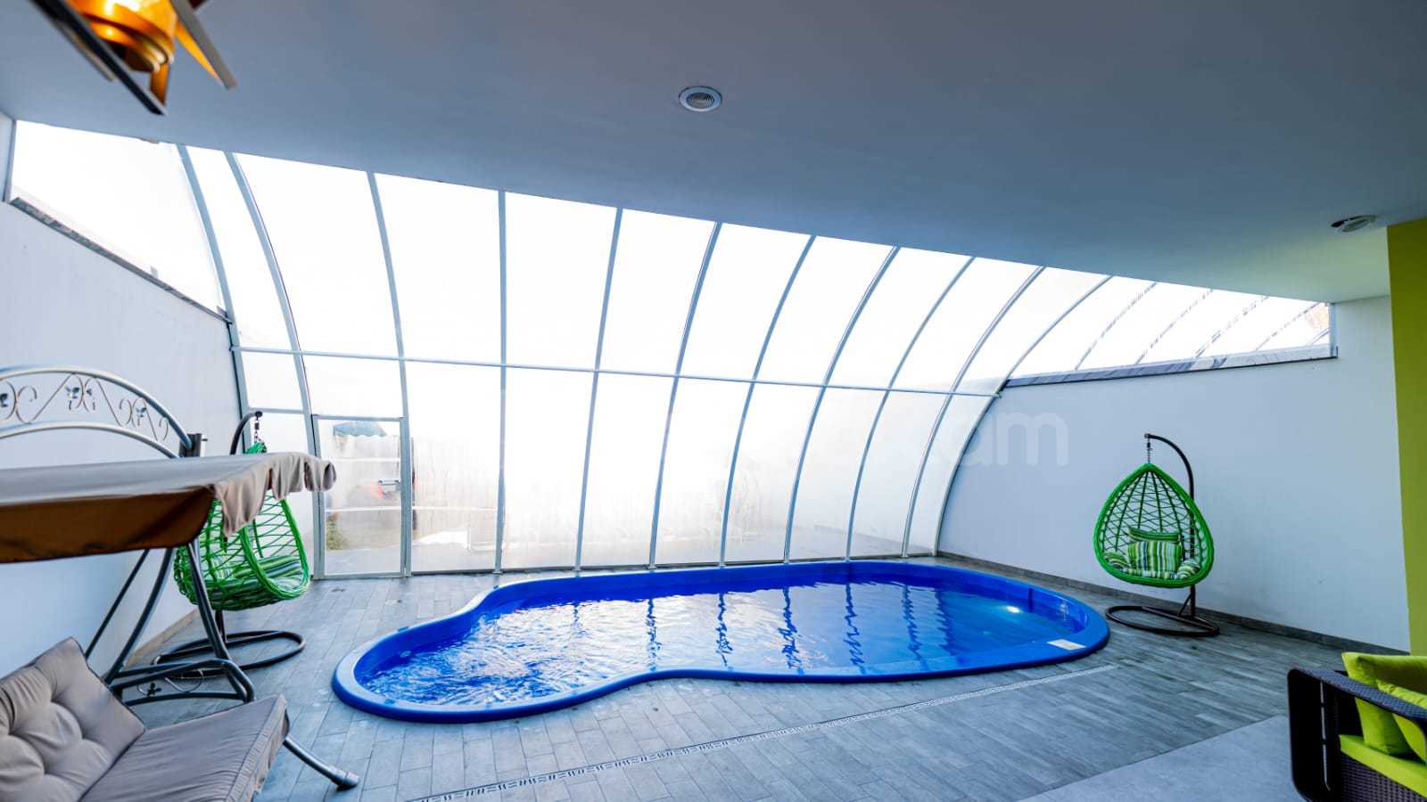 2 Սենյականոց Ամառանոց, 200քմ, Լողավազանով