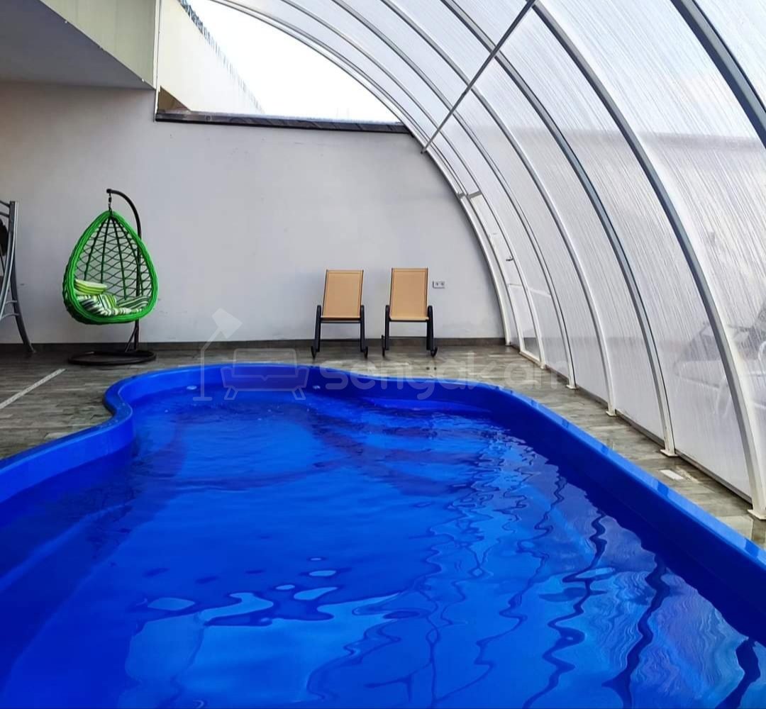 2 Սենյականոց Ամառանոց, 200քմ, Լողավազանով