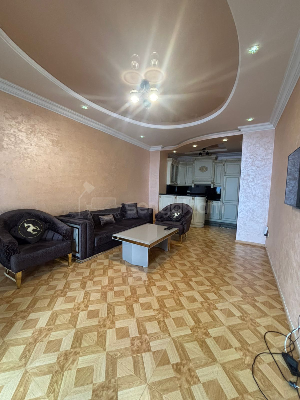 2 Սենյականոց Բնակարան, 74քմ, 14/15 հարկ, Դիզայներական Վերանորոգված, Կահավորված