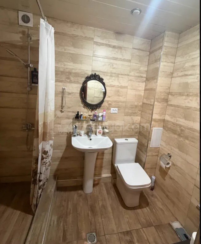 1 Սենյականոց Բնակարան Քարե Շենքում, 40քմ, 3/5 հարկ, Կապիտալ Վերանորոգված, Կահավորված