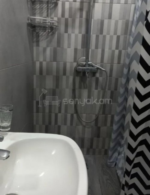 2 Սենյականոց Բնակարան Քարե Շենքում, 52քմ, 3/4 հարկ, Կապիտալ Վերանորոգված, Կահավորված, Արևկող