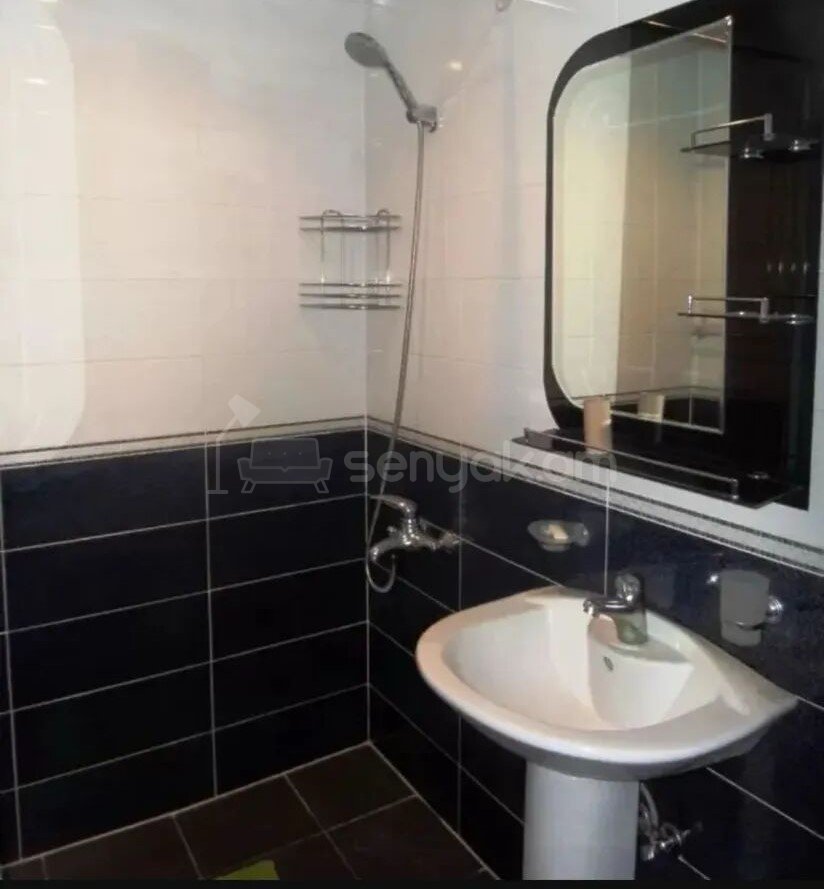 2 Սենյականոց Բնակարան Քարե Շենքում, 47քմ, 4/5 հարկ, Կապիտալ Վերանորոգված