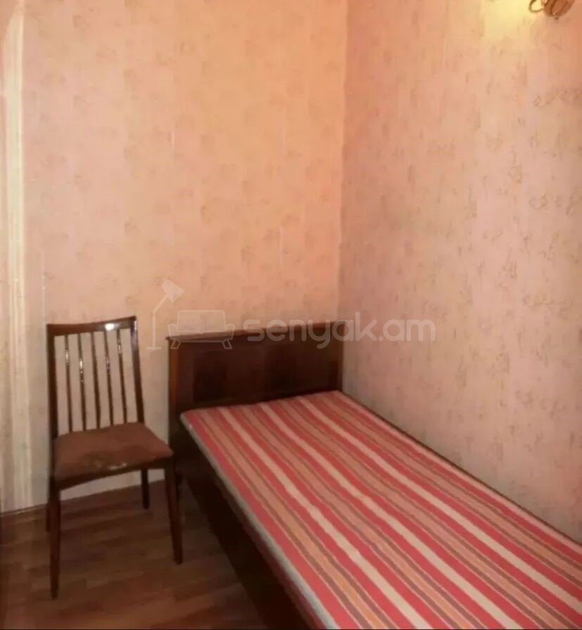 2 Սենյականոց Բնակարան Քարե Շենքում, 47քմ, 4/5 հարկ, Կապիտալ Վերանորոգված