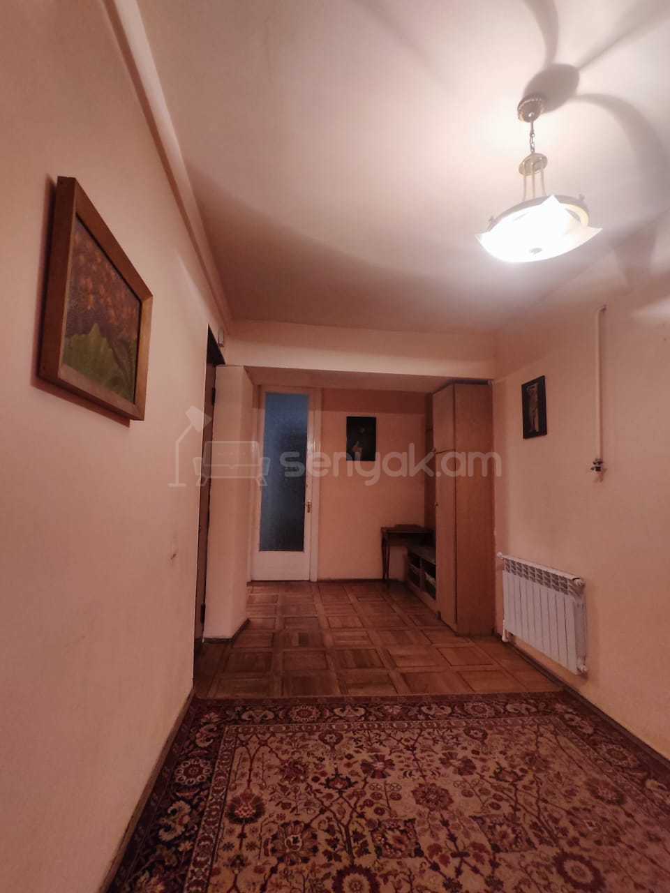 3 Սենյականոց Բնակարան Քարե Շենքում, 150քմ, 6/7 հարկ, Նորմալ Վիճակում, Կահավորված