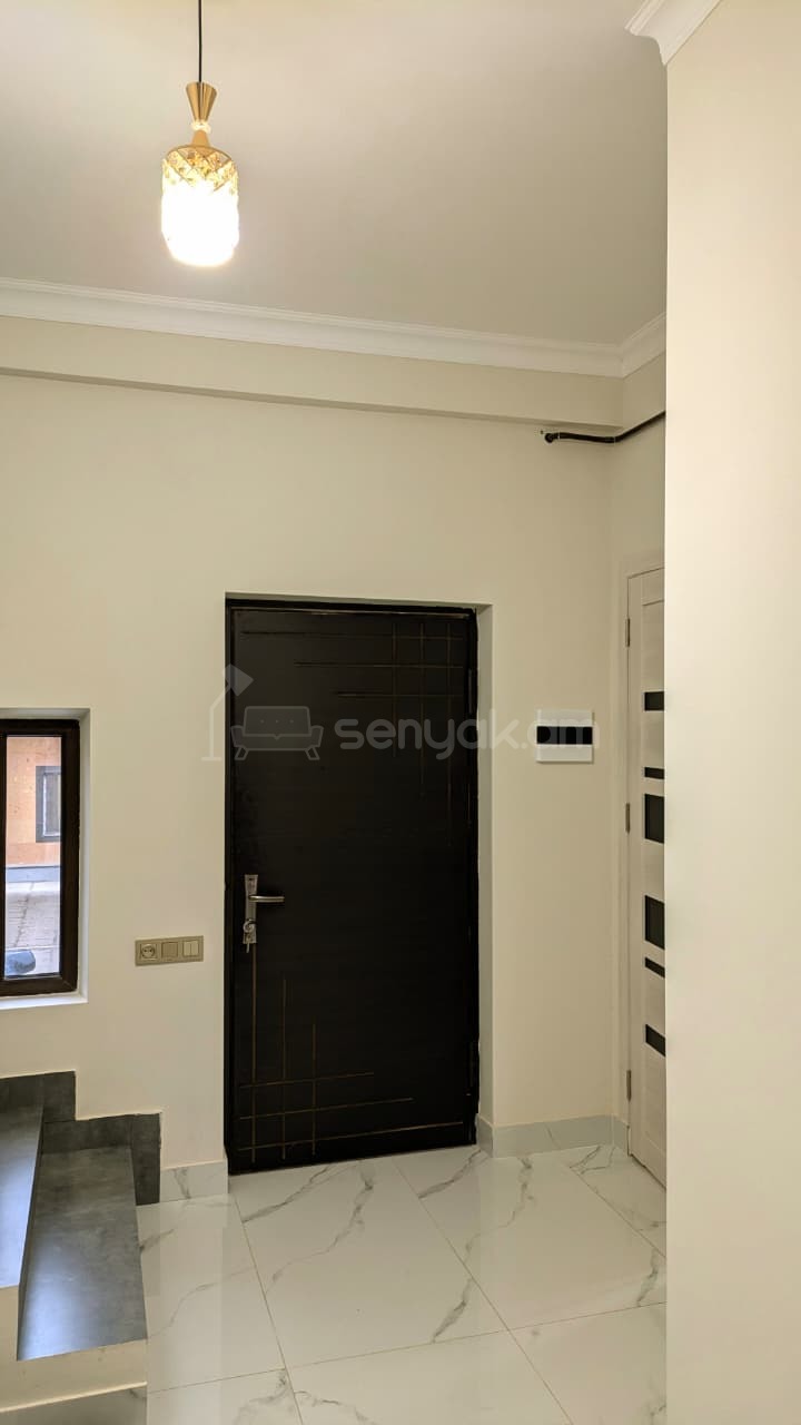 4 Սենյականոց Սեփական Տուն, 120քմ, Կապիտալ Վերանորոգված