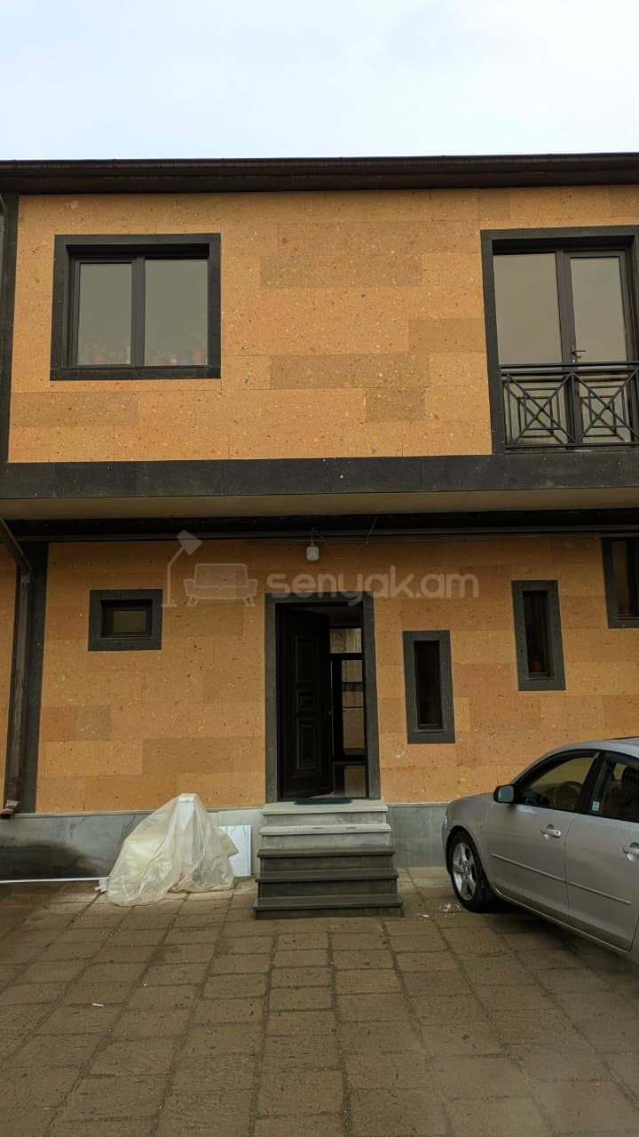 4 Սենյականոց Սեփական Տուն, 120քմ, Կապիտալ Վերանորոգված