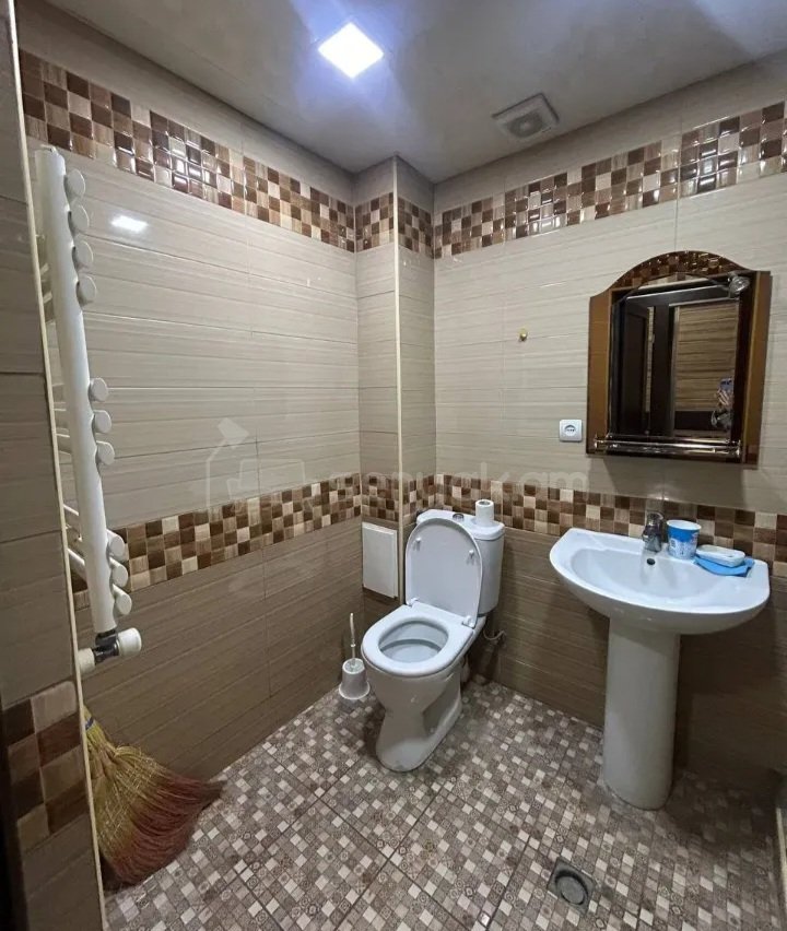 1 Սենյականոց Բնակարան Քարե Շենքում, 50քմ, 2/5 հարկ, Կապիտալ Վերանորոգված, Կահավորված, Արևկող