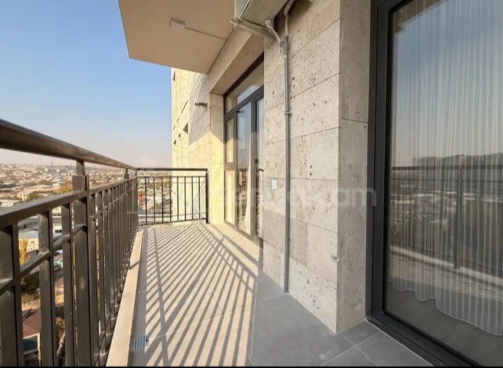 2 Սենյականոց Բնակարան Նորակառույցում, 54քմ, 11/18 հարկ, Դիզայներական Վերանորոգված