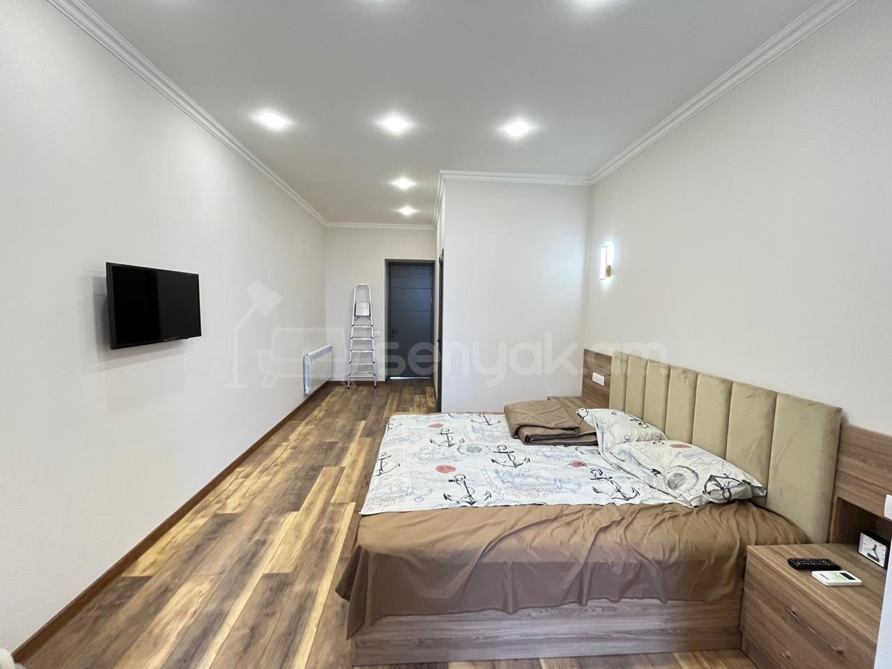 2 Սենյականոց Բնակարան Քարե Շենքում, 73քմ, 2/5 հարկ, Կապիտալ Վերանորոգված