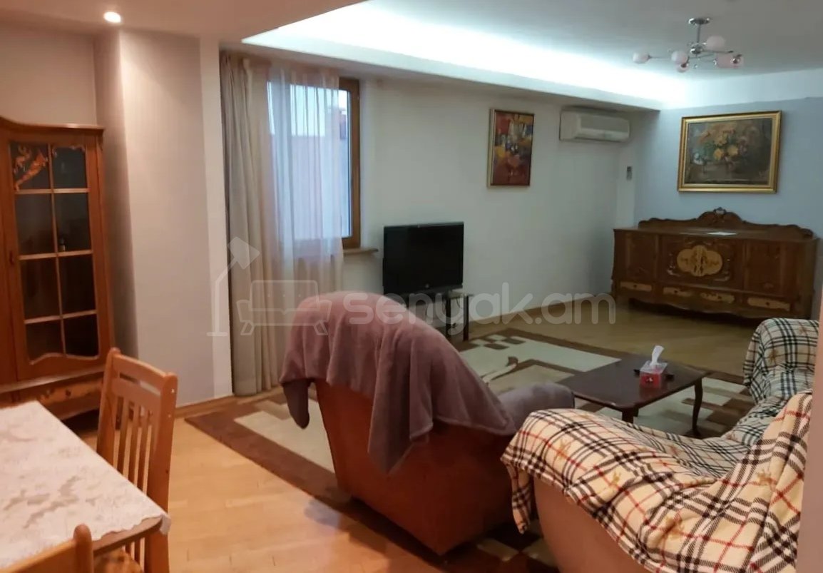 3 Սենյականոց Բնակարան, 100քմ, 6/9 հարկ, Նորմալ Վիճակում, Կահավորված