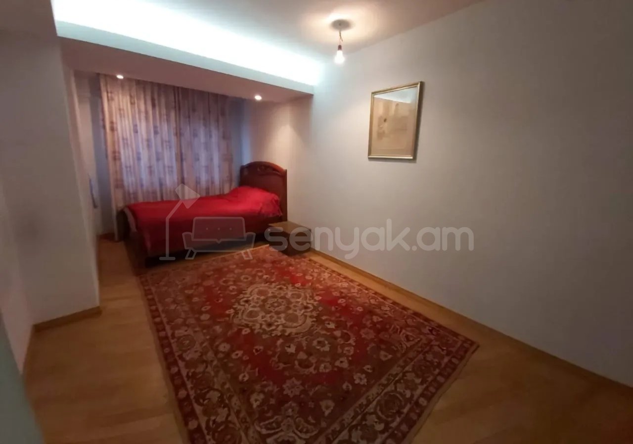 3 Սենյականոց Բնակարան, 100քմ, 6/9 հարկ, Նորմալ Վիճակում, Կահավորված