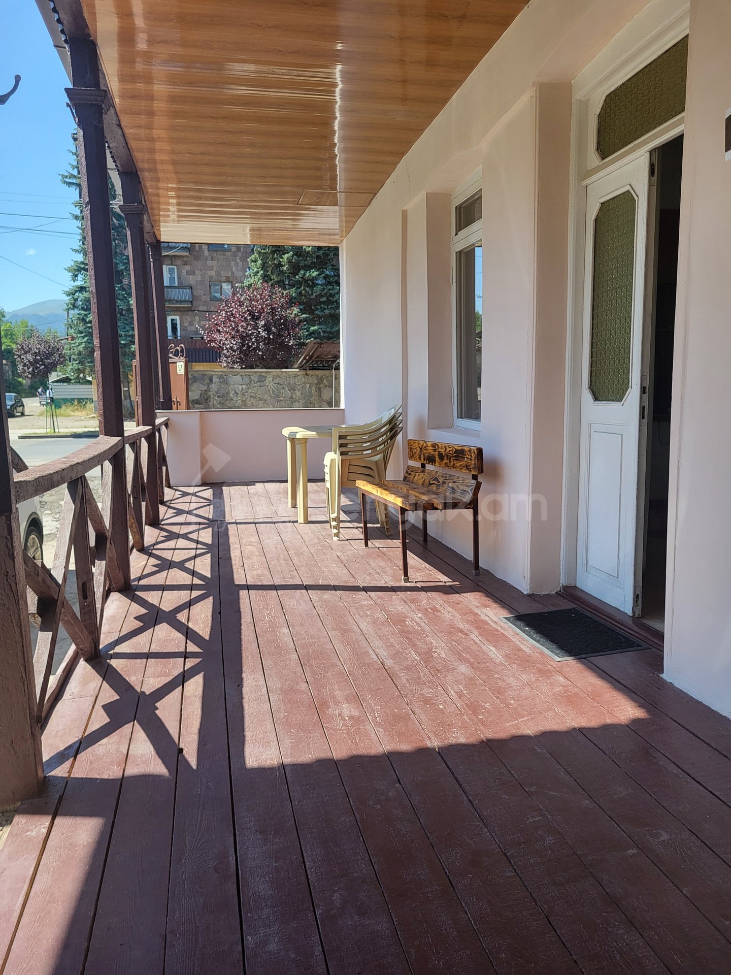 3 Սենյականոց Սեփական Տուն, 130քմ, Նորմալ Վիճակում, Կահավորված