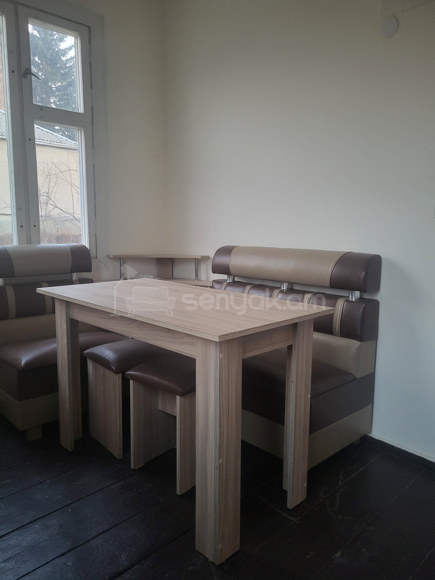 3 Սենյականոց Սեփական Տուն, 130քմ, Նորմալ Վիճակում, Կահավորված