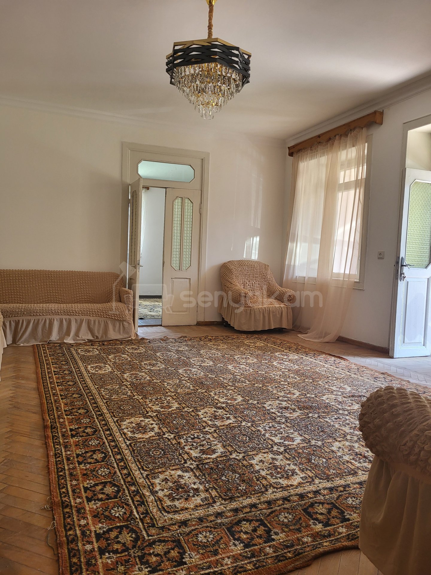 3 Սենյականոց Սեփական Տուն, 130քմ, Նորմալ Վիճակում, Կահավորված