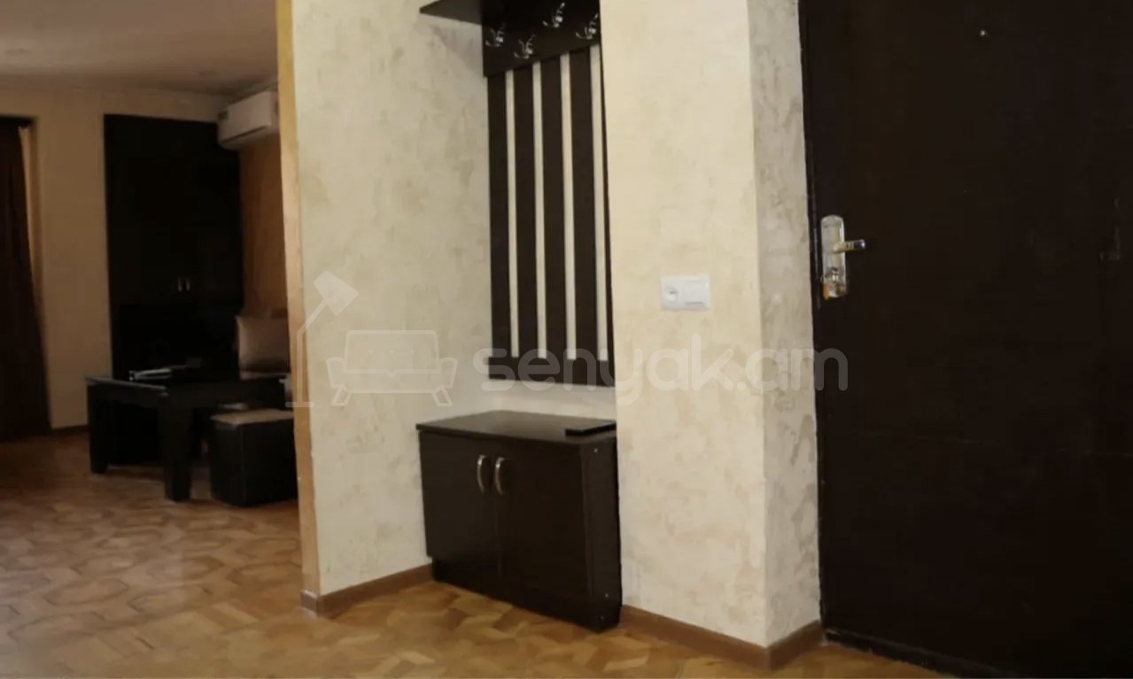 3 Սենյականոց Բնակարան, 65քմ, 6/9 հարկ, Կապիտալ Վերանորոգված, Կահավորված, Արևկող