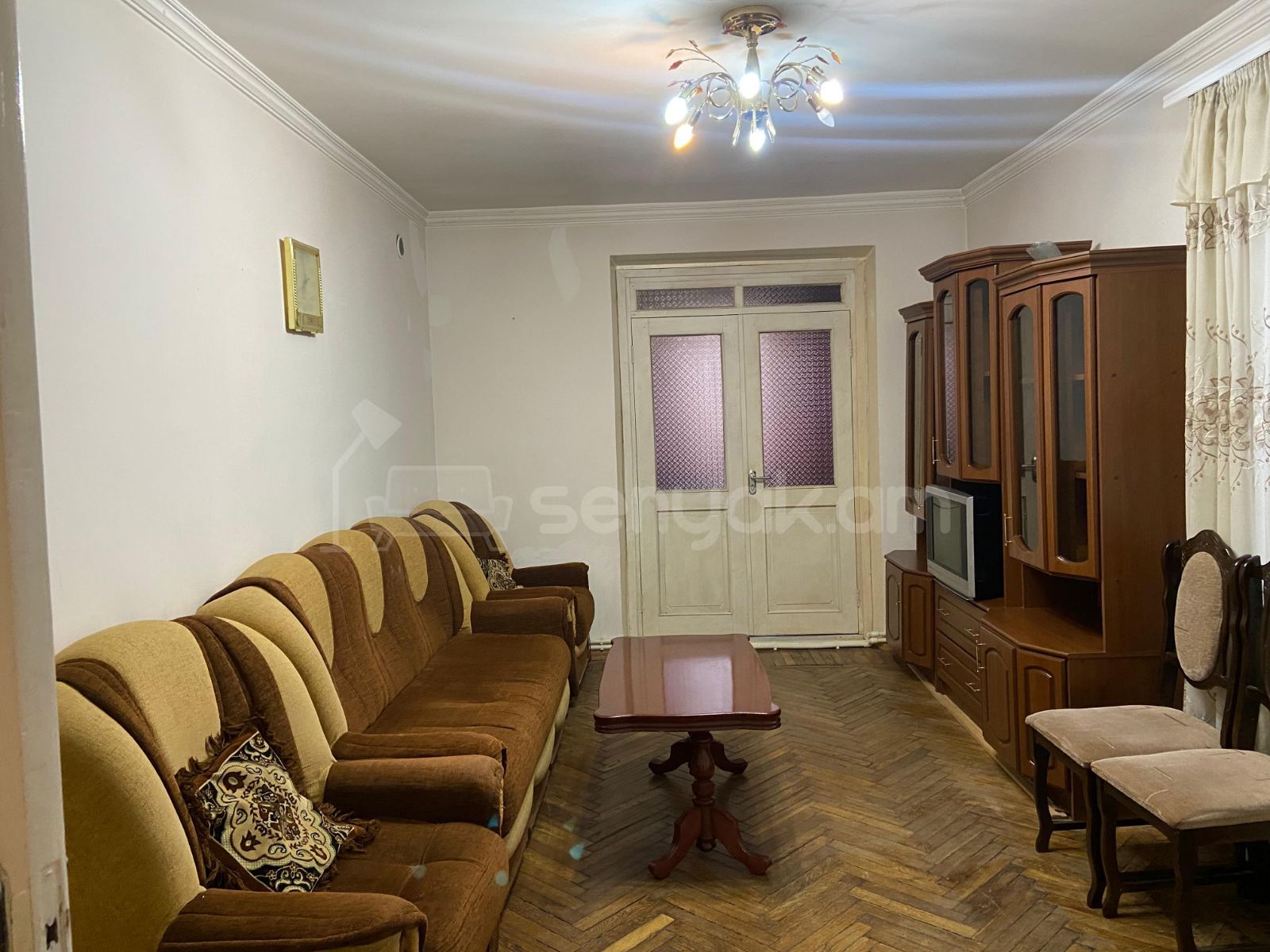 2 Սենյականոց Բնակարան Քարե Շենքում, 58քմ, 3/5 հարկ, Կապիտալ Վերանորոգված, Կահավորված, Արևկող