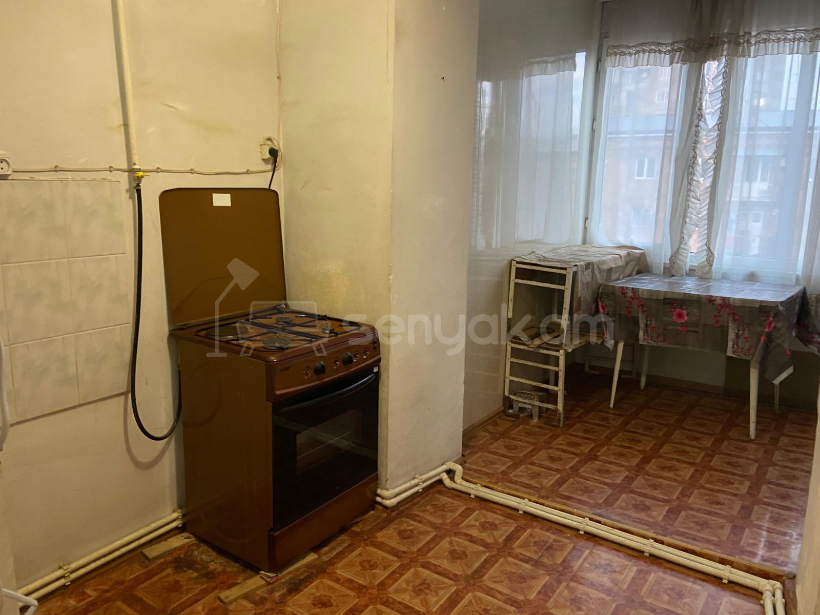 2 Սենյականոց Բնակարան Քարե Շենքում, 58քմ, 3/5 հարկ, Կապիտալ Վերանորոգված, Կահավորված, Արևկող