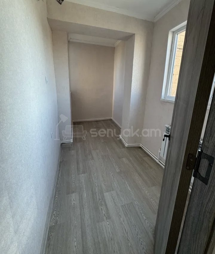 2 Սենյականոց Բնակարան Քարե Շենքում, 62քմ, 5/9 հարկ, Կապիտալ Վերանորոգված, Կահավորված, Արևկող