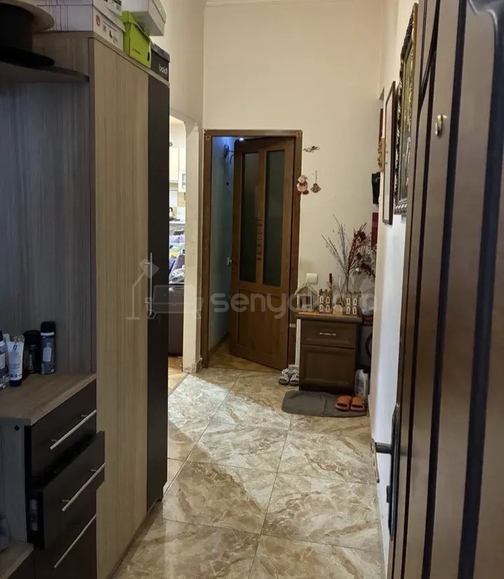 2 Սենյականոց Բնակարան Քարե Շենքում, 56քմ, 3/3 հարկ, Կոսմետիկ Վերանորոգված, Կահավորված, Արևկող