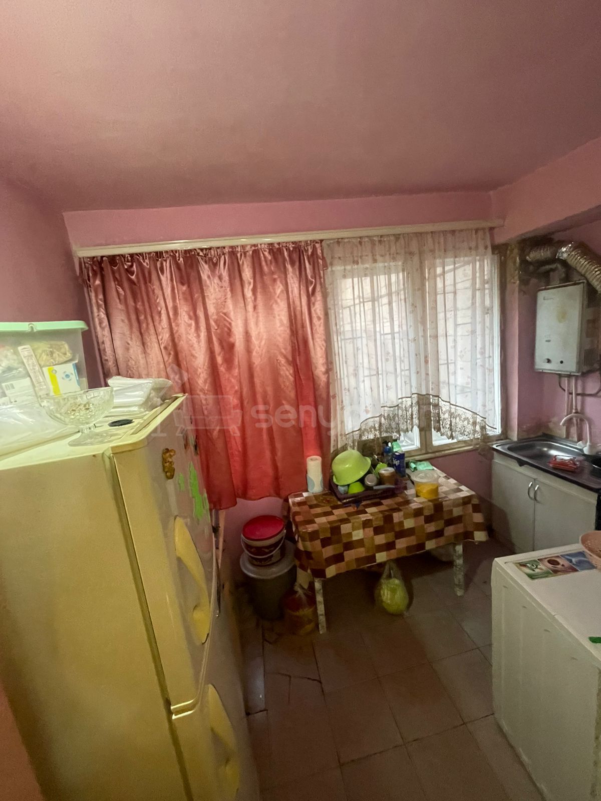 2 Սենյականոց Բնակարան, 47քմ, 1/9 հարկ, Նորմալ Վիճակում, Կահավորված, Արևկող