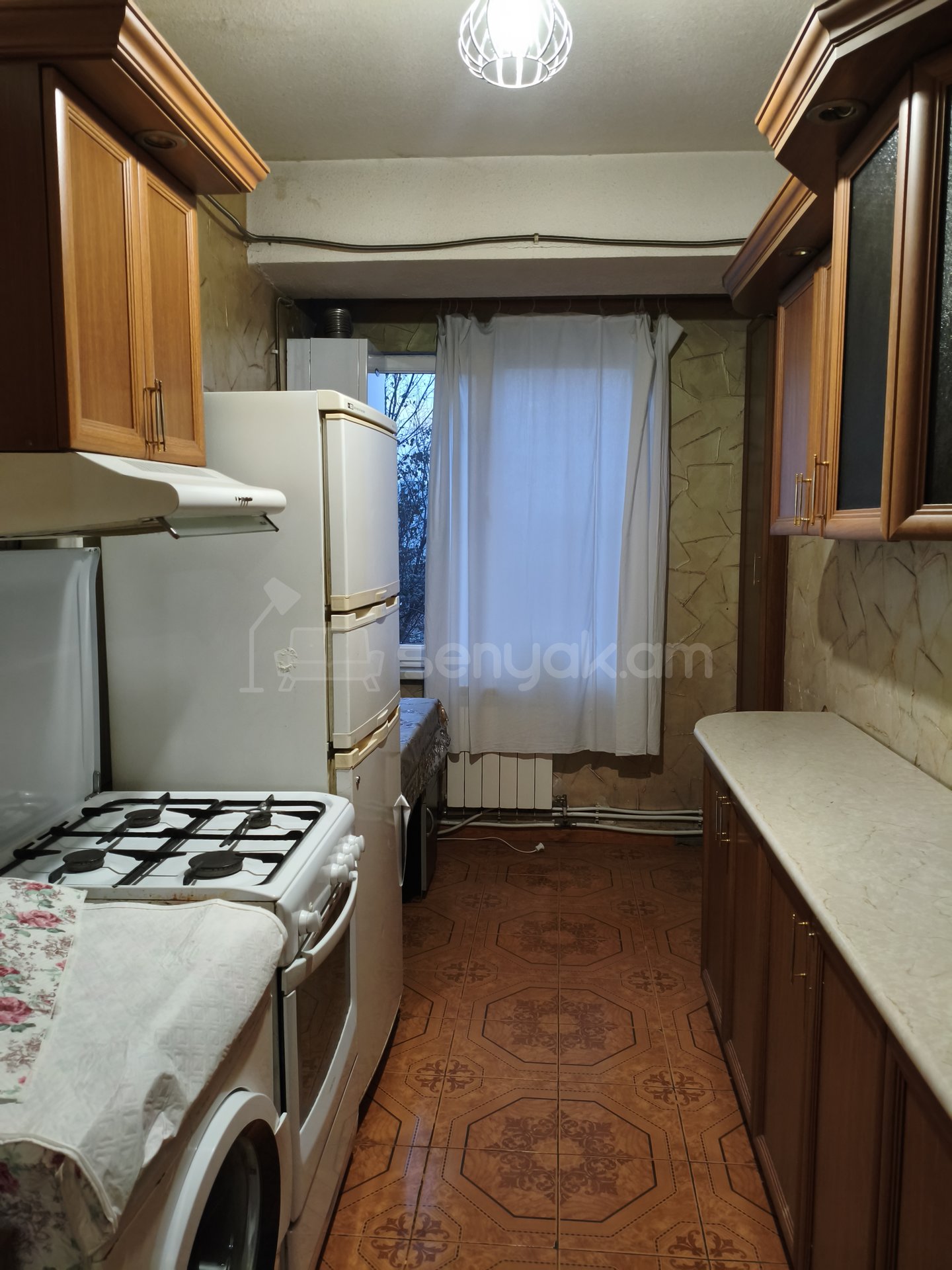 3 Սենյականոց Բնակարան Քարե Շենքում, 78քմ, 3/9 հարկ, Կապիտալ Վերանորոգված, Կահավորված, Արևկող