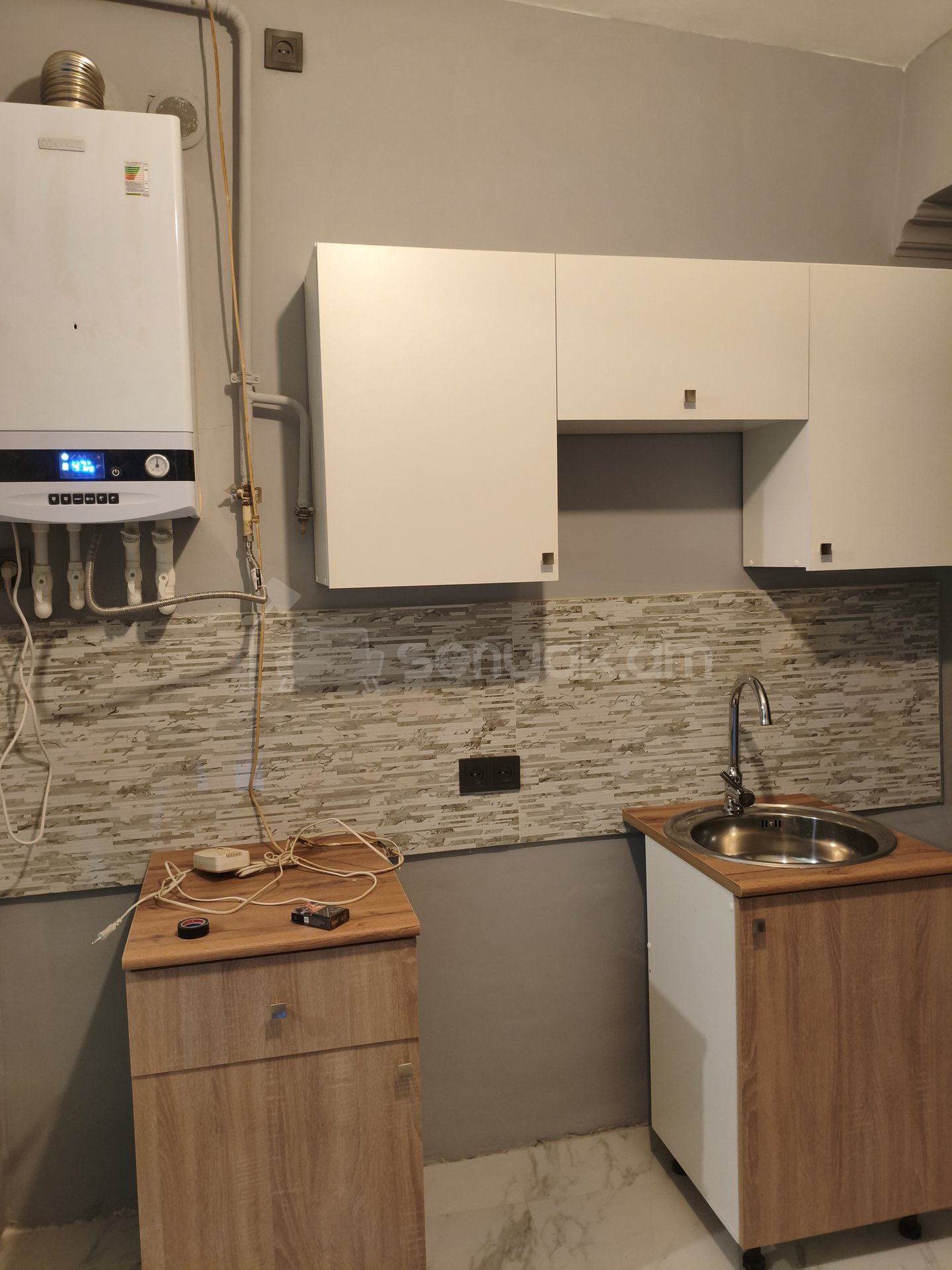 3 Սենյականոց Բնակարան Քարե Շենքում, 69քմ, 1/1 հարկ, Կապիտալ Վերանորոգված, Կահավորված, Արևկող