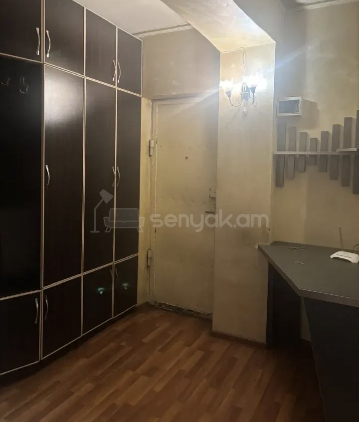 3 Սենյականոց Բնակարան, 68քմ, 5/9 հարկ, Նորմալ Վիճակում, Կահավորված, Արևկող