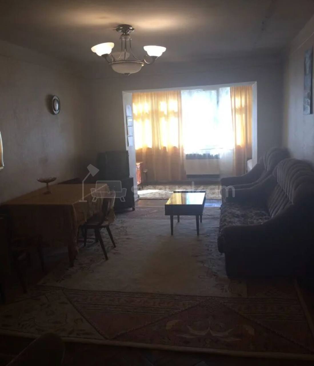 2 Սենյականոց Բնակարան Քարե Շենքում, 50քմ, 3/5 հարկ, Պետական Վիճակում, Կահավորված