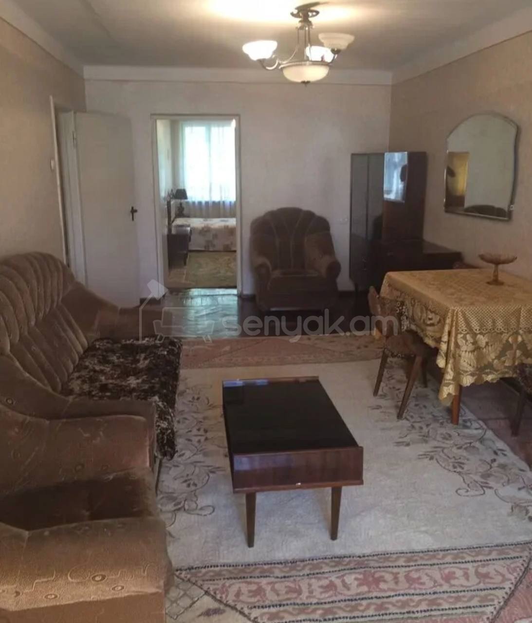 2 Սենյականոց Բնակարան Քարե Շենքում, 50քմ, 3/5 հարկ, Պետական Վիճակում, Կահավորված