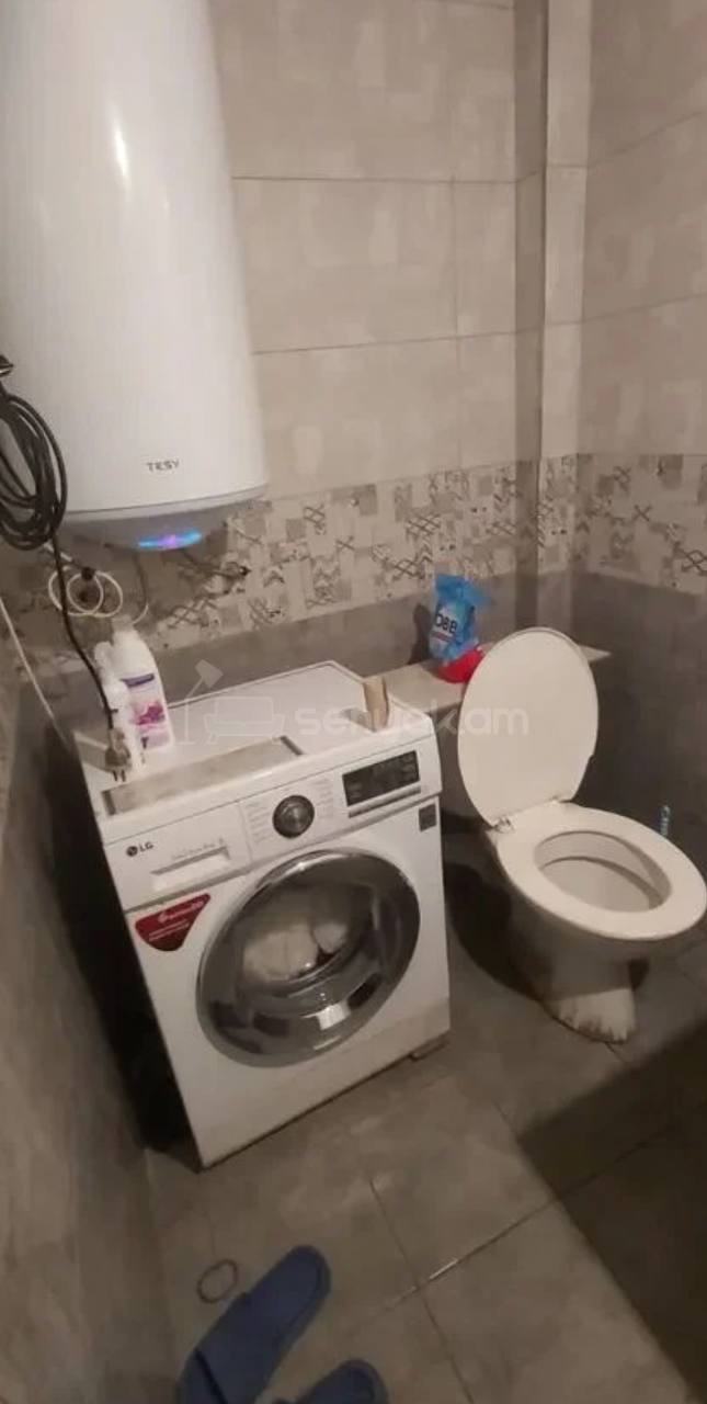 2 Սենյականոց Բնակարան Քարե Շենքում, 50քմ, 3/3 հարկ, Կոսմետիկ Վերանորոգված, Կահավորված