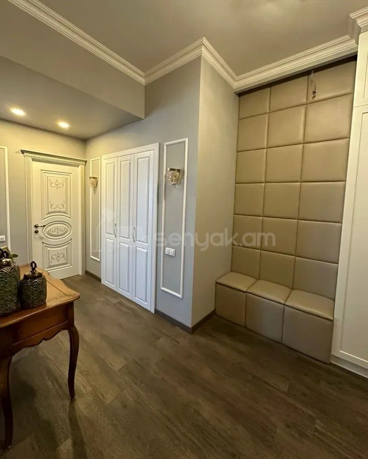 3 Սենյականոց Բնակարան, 115քմ, 15/19 հարկ, Դիզայներական Վերանորոգված, Կահավորված, Արևկող