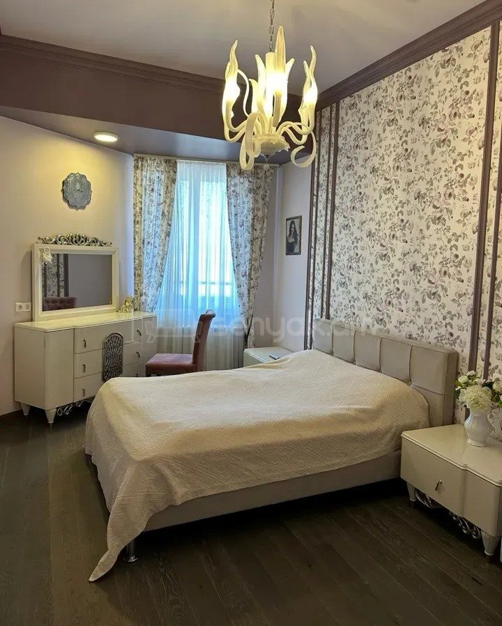 3 Սենյականոց Բնակարան, 115քմ, 15/19 հարկ, Դիզայներական Վերանորոգված, Կահավորված, Արևկող