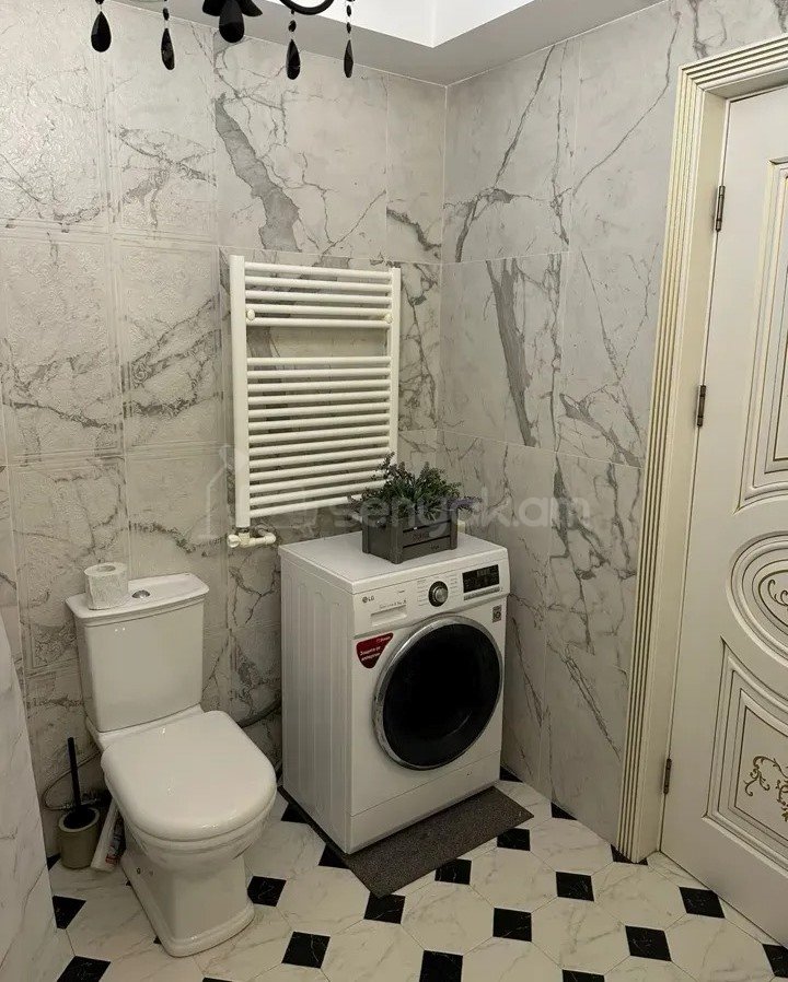 3 Սենյականոց Բնակարան, 115քմ, 15/19 հարկ, Դիզայներական Վերանորոգված, Կահավորված, Արևկող