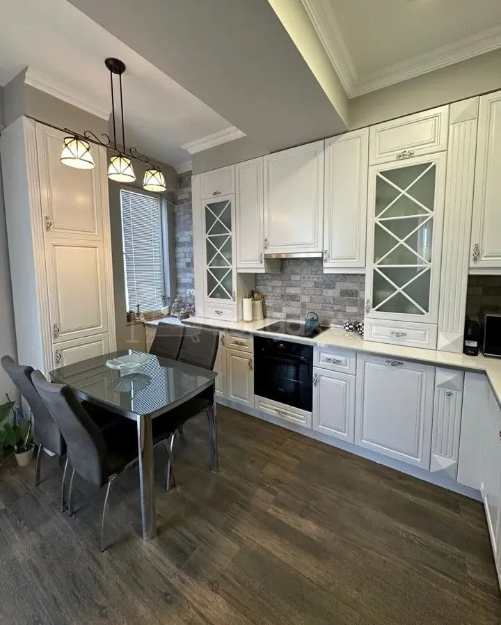 3 Սենյականոց Բնակարան, 115քմ, 15/19 հարկ, Դիզայներական Վերանորոգված, Կահավորված, Արևկող