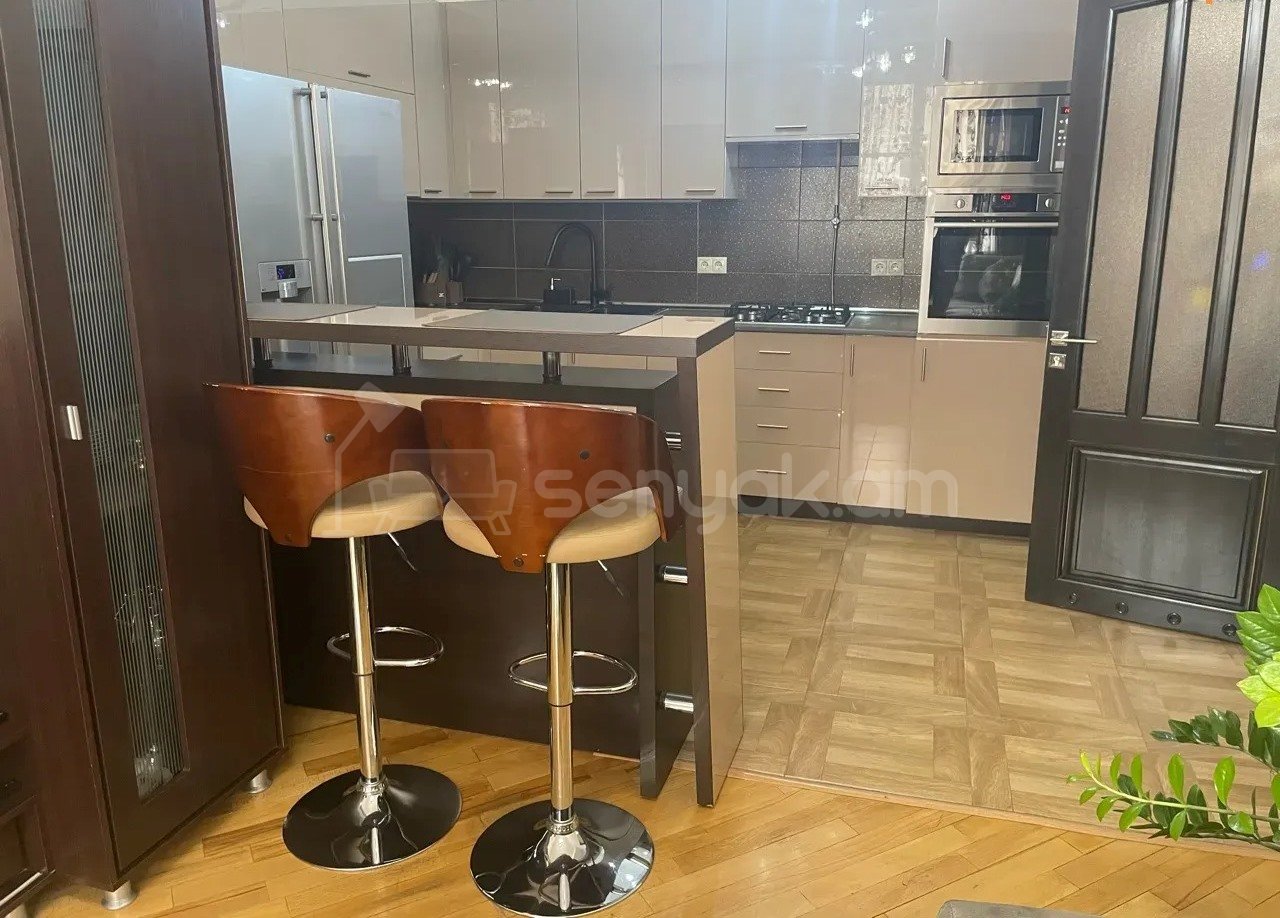 4 Սենյականոց Բնակարան Նորակառույցում, 93քմ, 4/9 հարկ, Կապիտալ Վերանորոգված