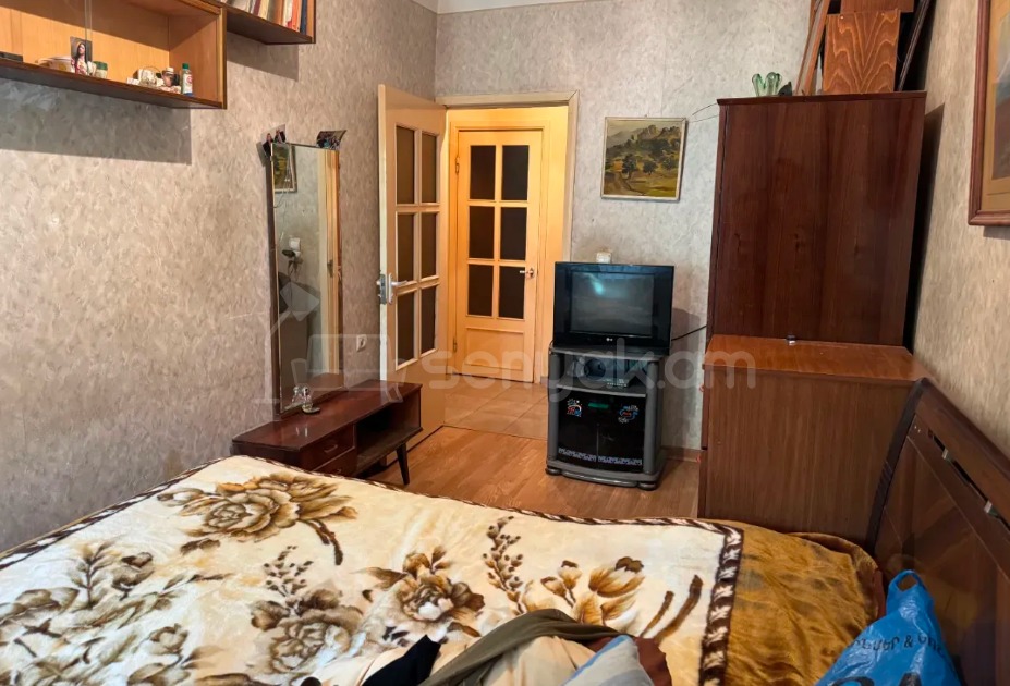 3 Սենյականոց Բնակարան, 98քմ, 2/9 հարկ, Նորմալ Վիճակում