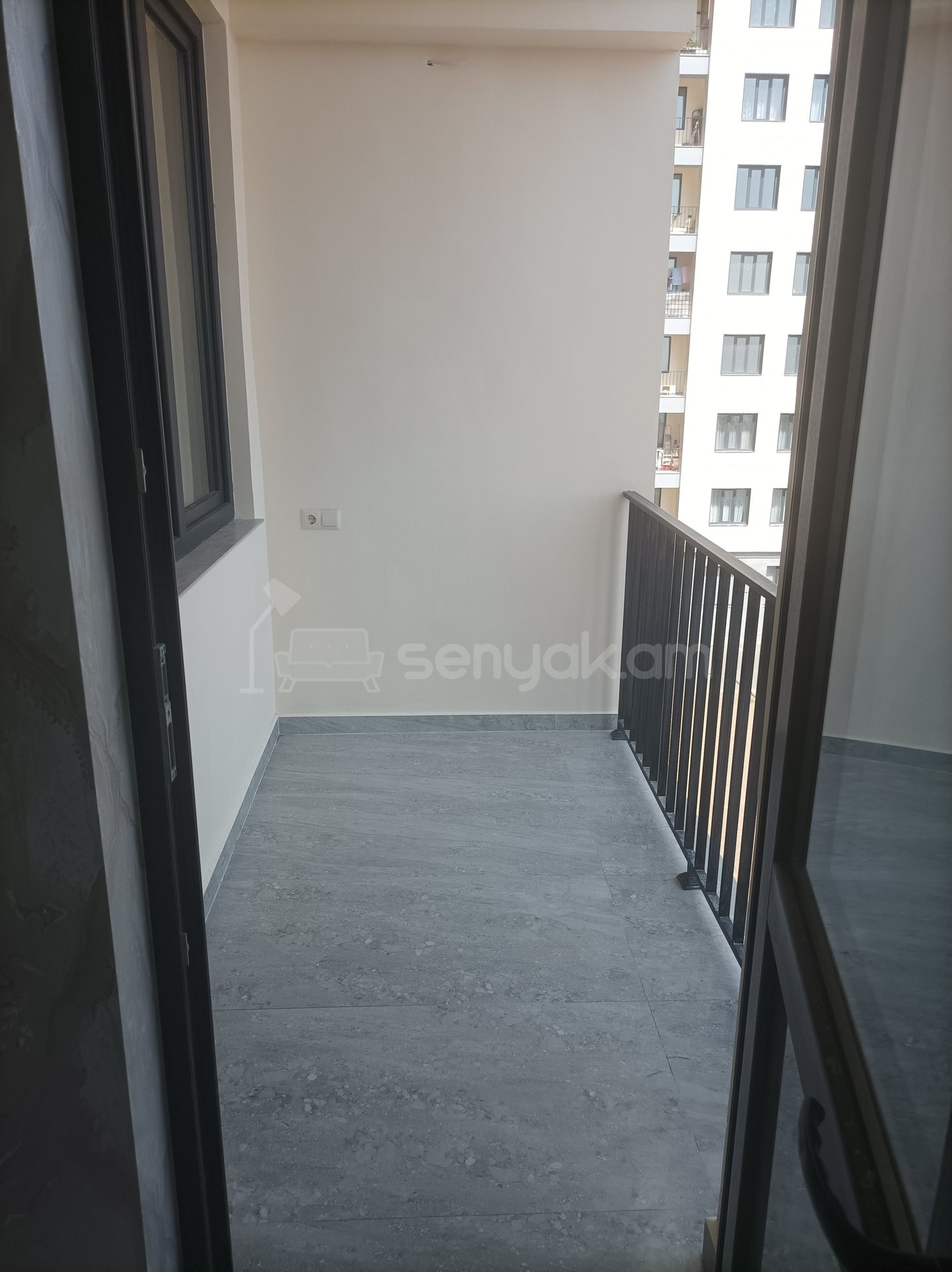 4 Սենյականոց Բնակարան Նորակառույցում, 92քմ, 4/16 հարկ, Կապիտալ Վերանորոգված, Կահավորված, Արևկող