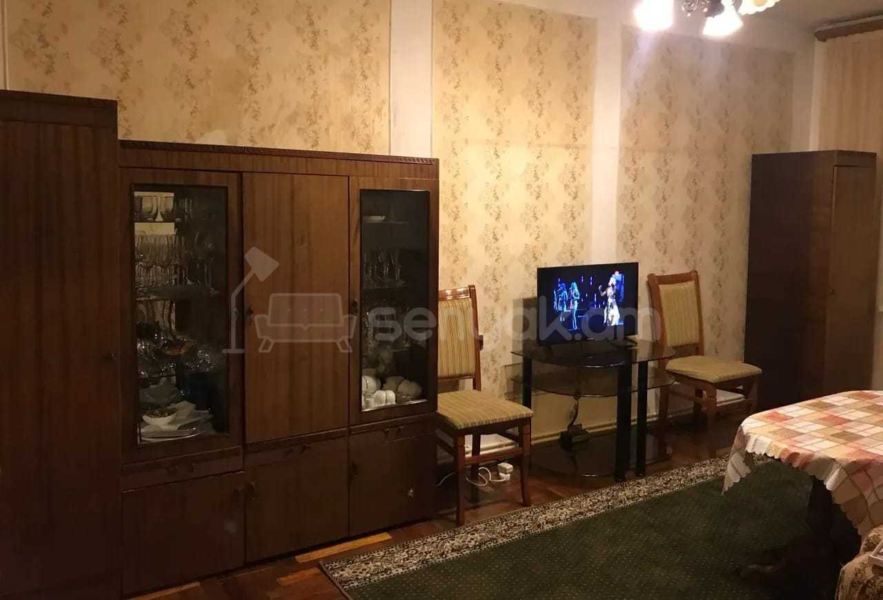 2 Սենյականոց Բնակարան Քարե Շենքում, 57քմ, 5/5 հարկ, Կոսմետիկ Վերանորոգված