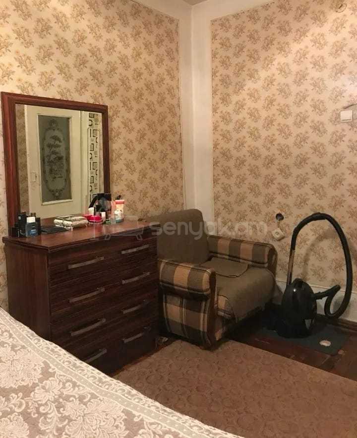 2 Սենյականոց Բնակարան Քարե Շենքում, 57քմ, 5/5 հարկ, Կոսմետիկ Վերանորոգված