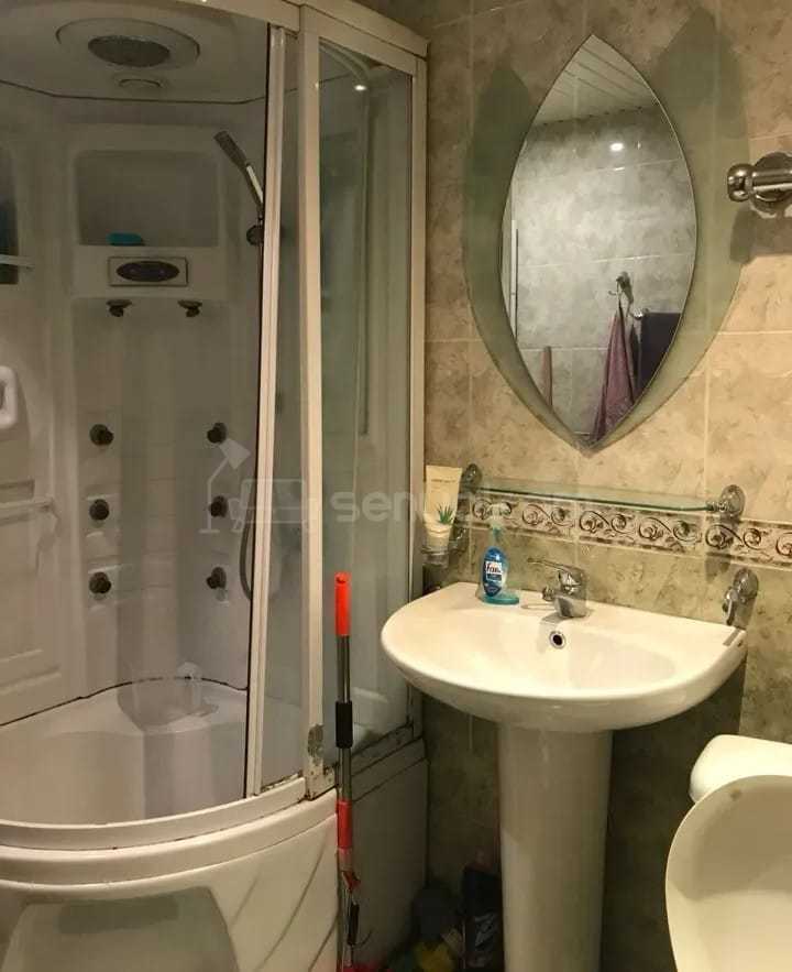 2 Սենյականոց Բնակարան Քարե Շենքում, 57քմ, 5/5 հարկ, Կոսմետիկ Վերանորոգված