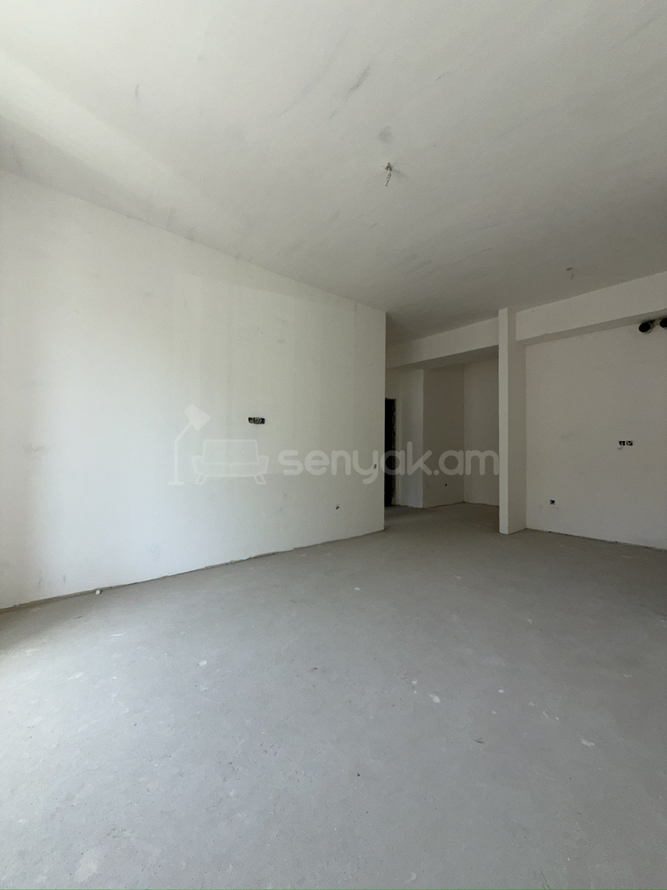 2 Սենյականոց Բնակարան, 45քմ, 5/14 հարկ, Զրոյական Վիճակում