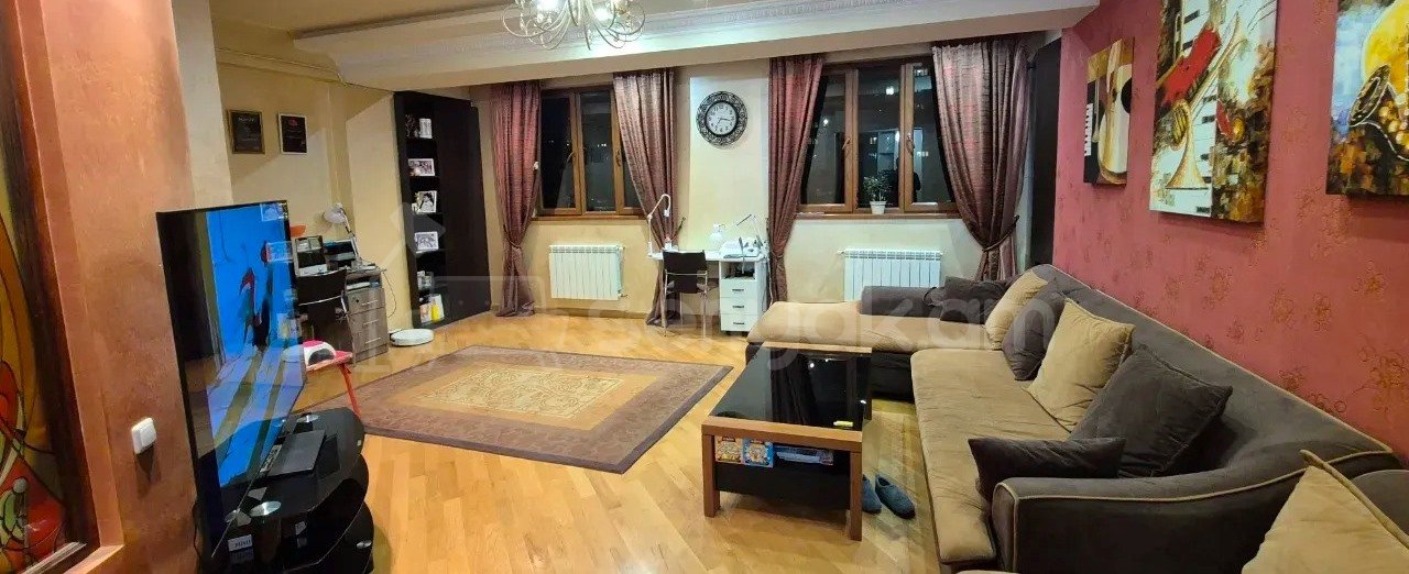 3 Սենյականոց Բնակարան, 84քմ, 3/9 հարկ, Կապիտալ Վերանորոգված