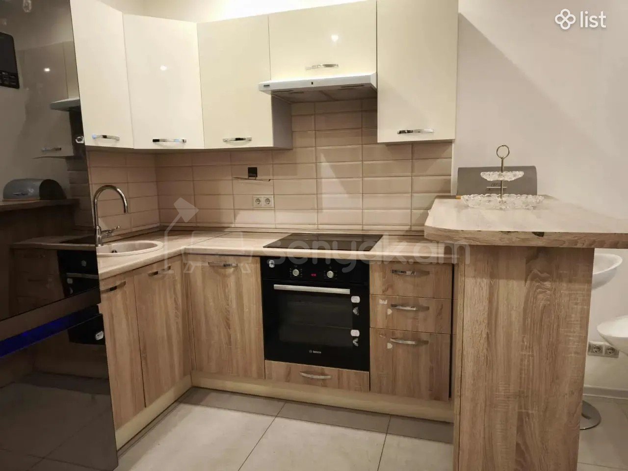 2 Սենյականոց Բնակարան Քարե Շենքում, 52քմ, 5/5 հարկ, Կապիտալ Վերանորոգված, Կահավորված, Արևկող