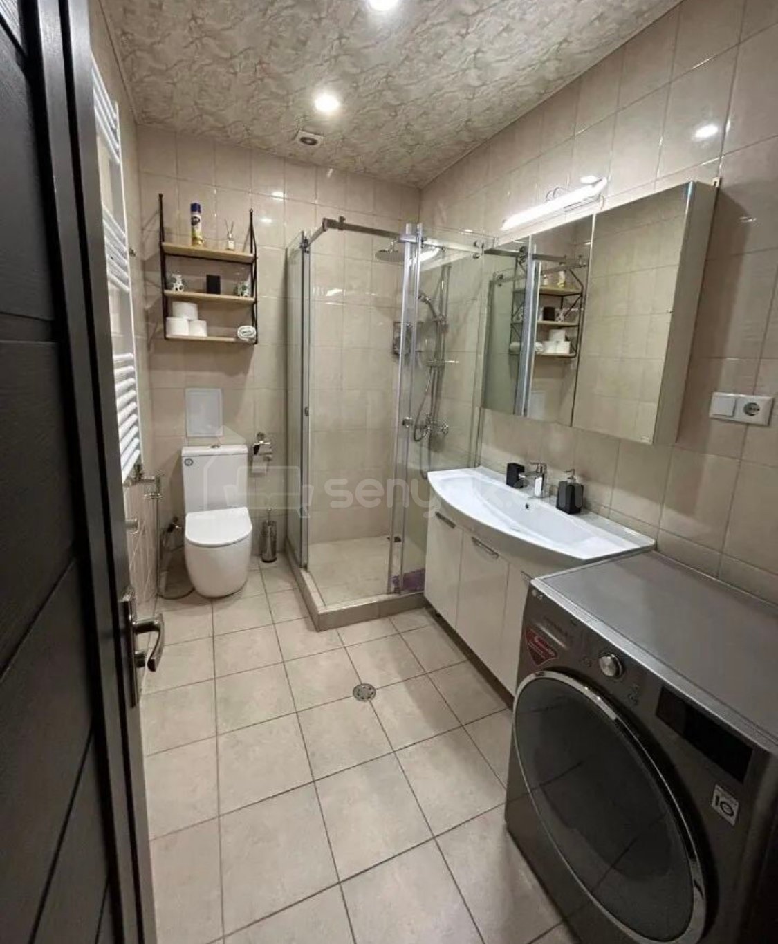 4 Սենյականոց Բնակարան Նորակառույցում, 118քմ, 2/14 հարկ, Կապիտալ Վերանորոգված