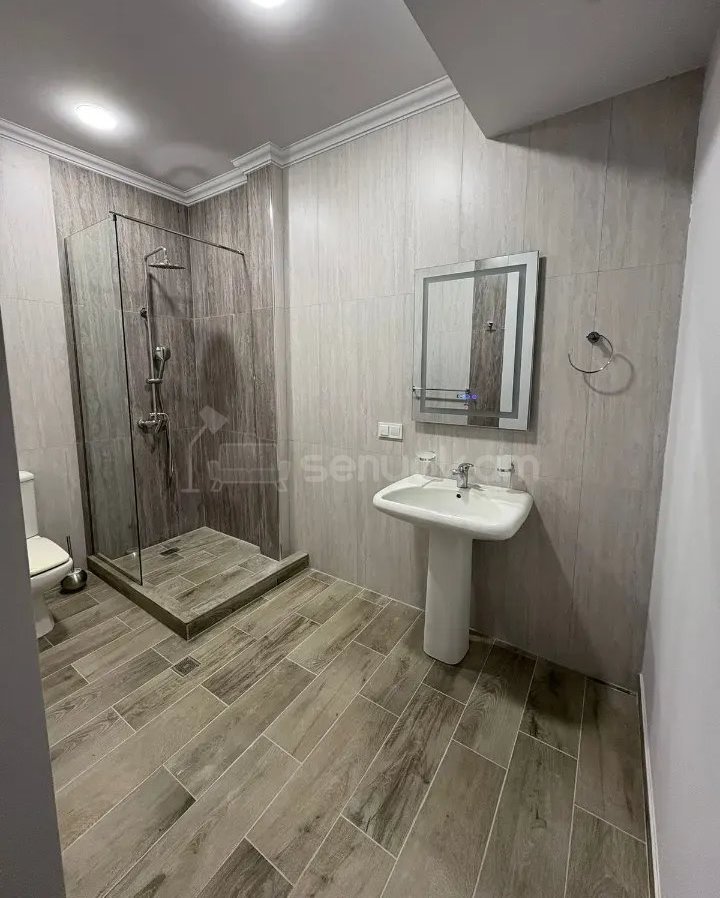 Սպասարկման Տարածք, 300քմ, Կապիտալ Վերանորոգված