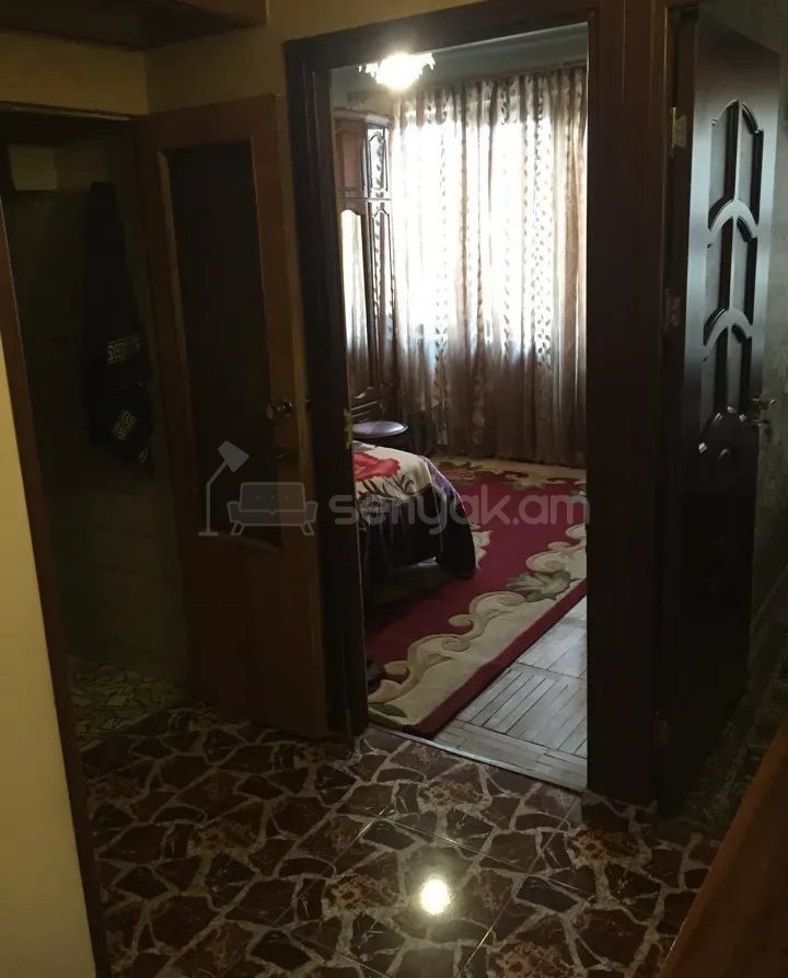 3 Սենյականոց Բնակարան Քարե Շենքում, 75քմ, 4/5 հարկ, Կոսմետիկ Վերանորոգված