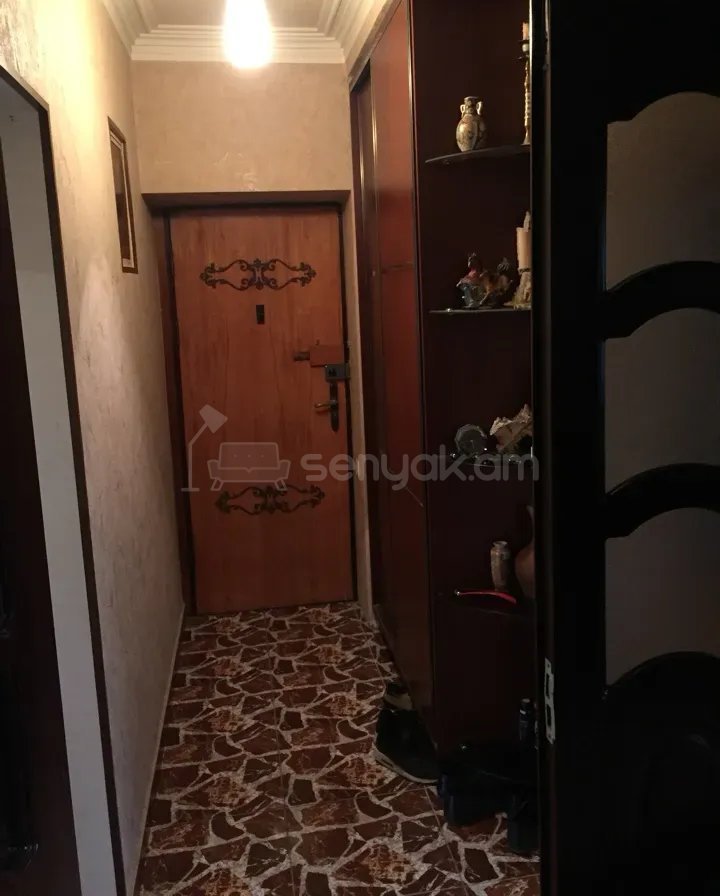 3 Սենյականոց Բնակարան Քարե Շենքում, 75քմ, 4/5 հարկ, Կոսմետիկ Վերանորոգված