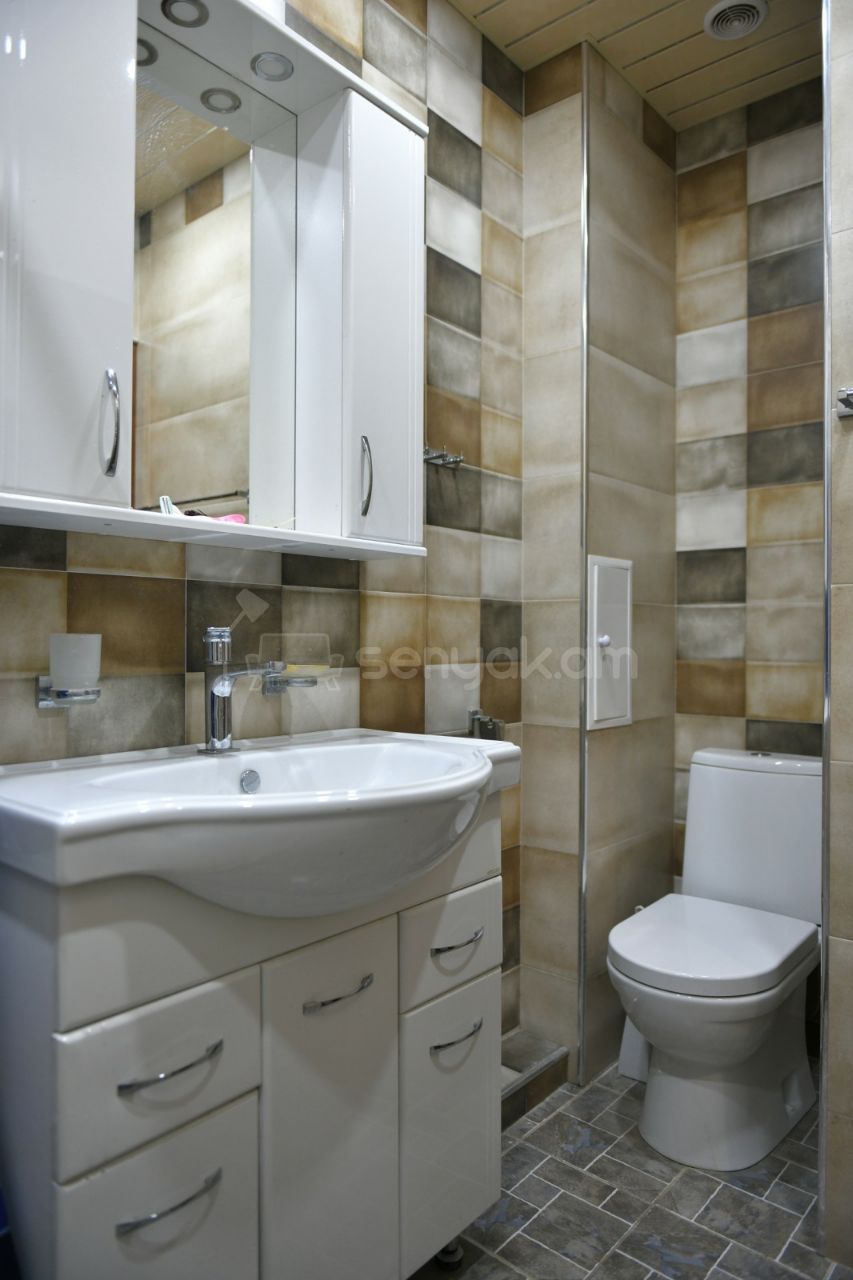 2 Սենյականոց Բնակարան Քարե Շենքում, 85քմ, 2/5 հարկ, Կապիտալ Վերանորոգված, Կահավորված, Արևկող