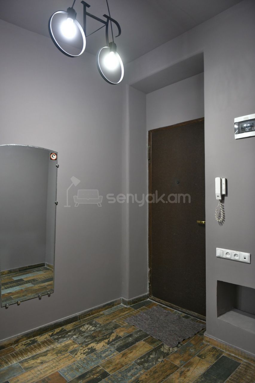 2 Սենյականոց Բնակարան Քարե Շենքում, 85քմ, 2/5 հարկ, Կապիտալ Վերանորոգված, Կահավորված, Արևկող