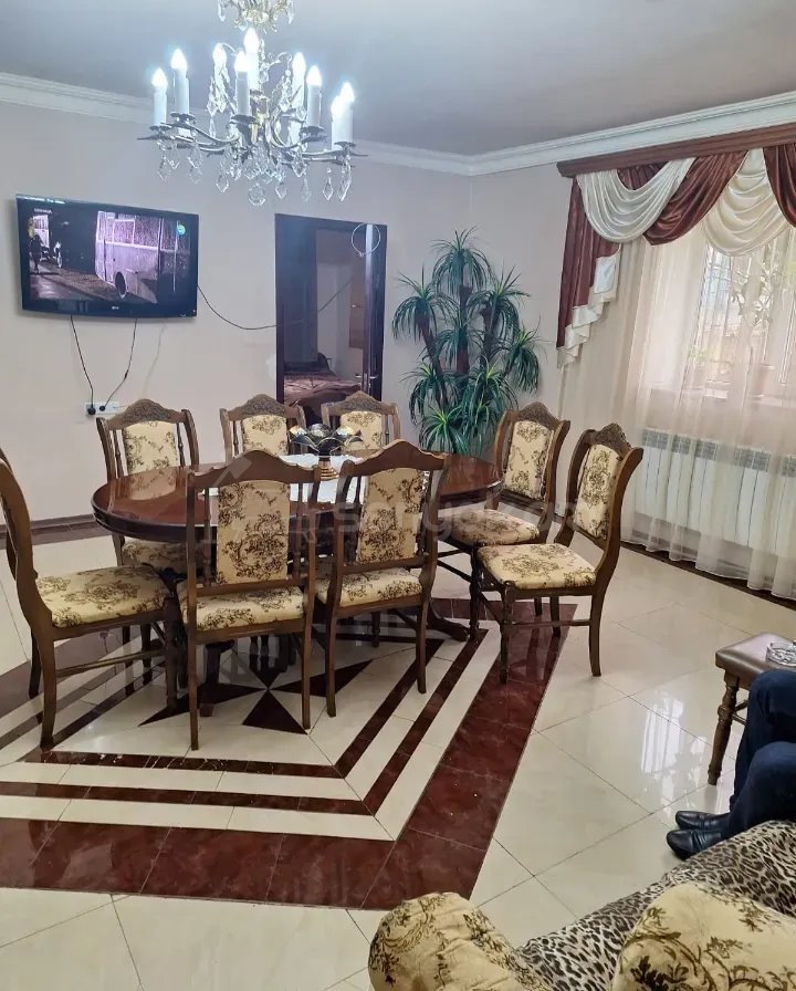 4 Սենյականոց Բնակարան Քարե Շենքում, 85քմ, 1/5 հարկ, Կապիտալ Վերանորոգված